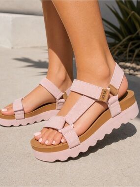 Reef Cushion Rem Hi Platform Sandals Blush Pink Ankle Strap
